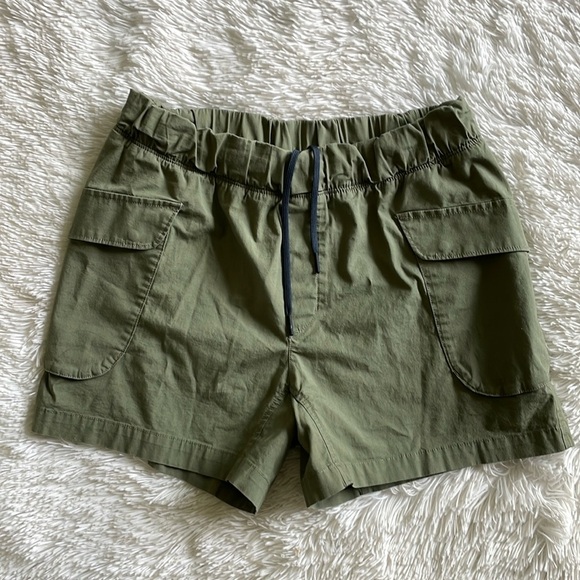 Mountain Hardwear Hiking Climbing Utility Shorts medium - Picture 1 of 8